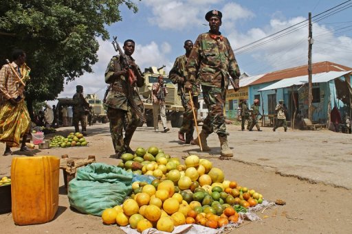 7  قتلى على الأقل في انفجار قنبلة في مقهى بالصومال 
