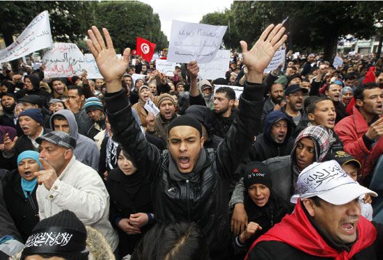 حزب المؤتمر يعلن بقاءه في الحكومة والنهضة تقاضي من اتهمها باغتيال بلعيد