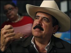 رئيس هندوراس السابق يطلب الغاء نتائج الاقتراع الرئاسي الاخير
