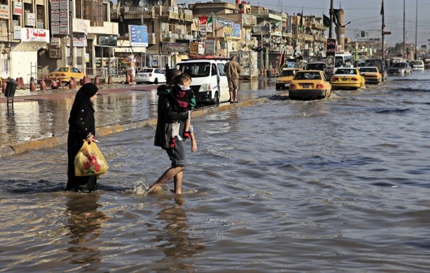 مقتل 13 شخصا جراء سقوط الامطار في وسط وجنوب العراق

