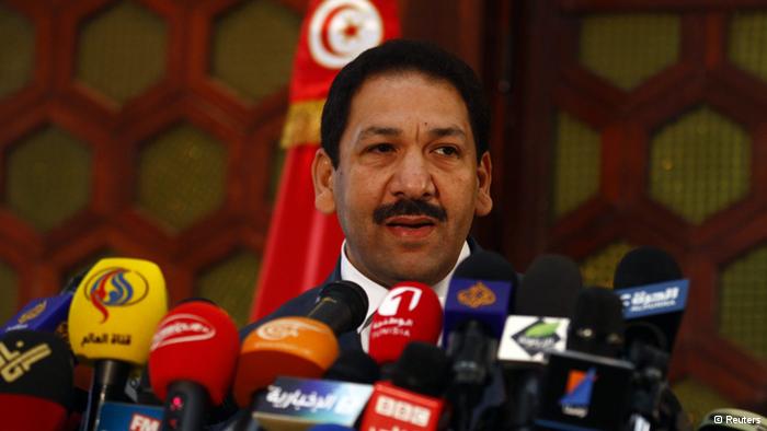وزير الداخلية التونسي: مجموعات إرهابية تحركت نحو مرتفعات شمال غربي تونس