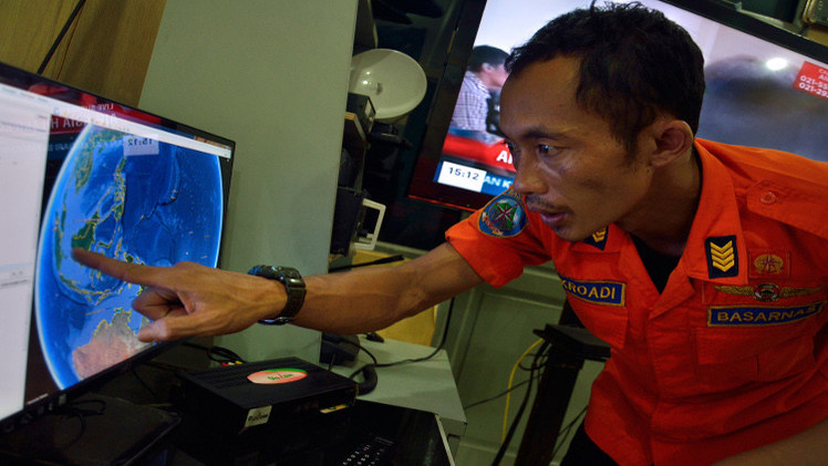 الصين تعرض تقديم وسائل بحرية وجوية للمساعدة في البحث عن الطائرة الماليزية