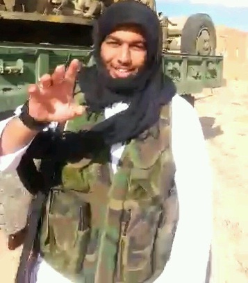 ضابط بحريني منشق يتوعد السعودية بعد توقيفها شبكة لـ 