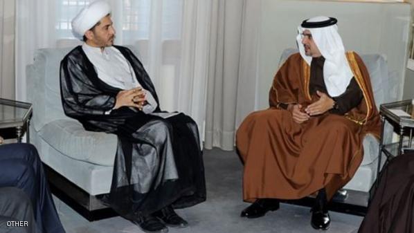لقاءات بين المعارضة وولي العهد بعيداً عن الاعلام تمهيداً للحوار في البحرين