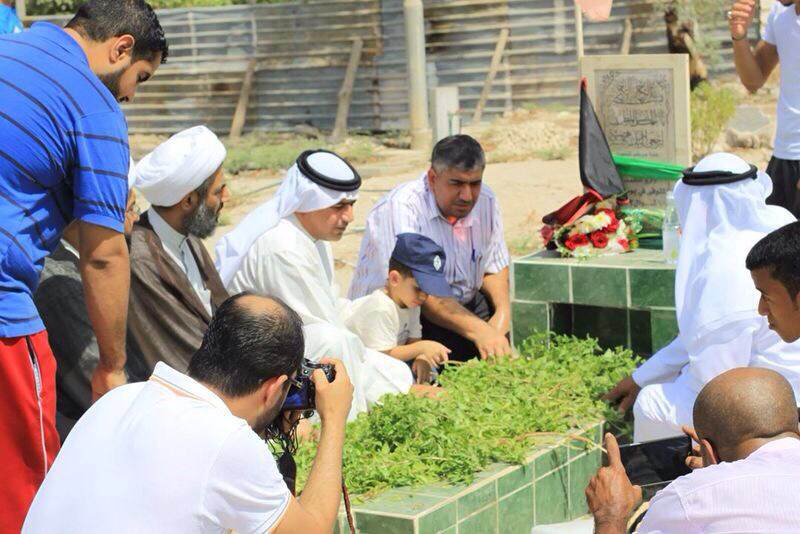 البحرين.. زيارة لقبور الشهداء وغزة حاضرة