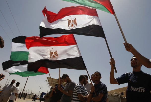 السلطات المصرية تفرج عن 13 فلسطينيا من غزة