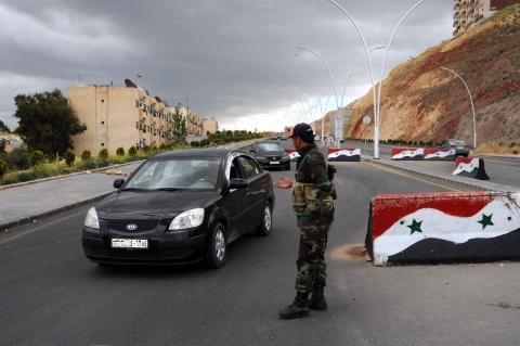 شوارع دمشق تشهد انفراجاً بإزالة الدولة لبعض الحواجز