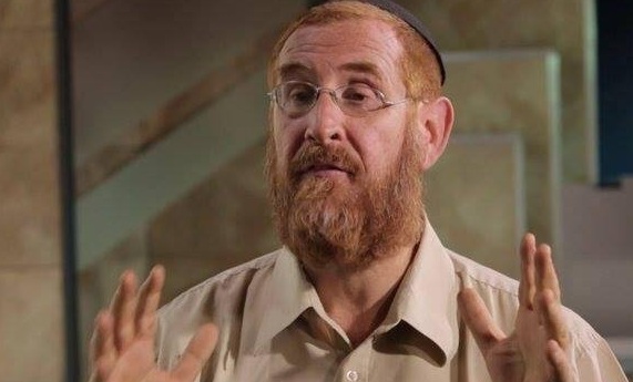 اصابة حاخام صهيوني بجروح خطرة بعد إطلاق النار عليه في القدس المحتلة