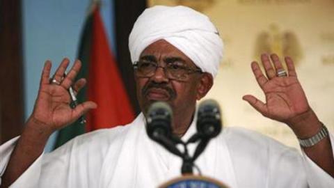 الرئيس السوداني يعين رئيسا جديدا لهيئة الأركان المشتركة