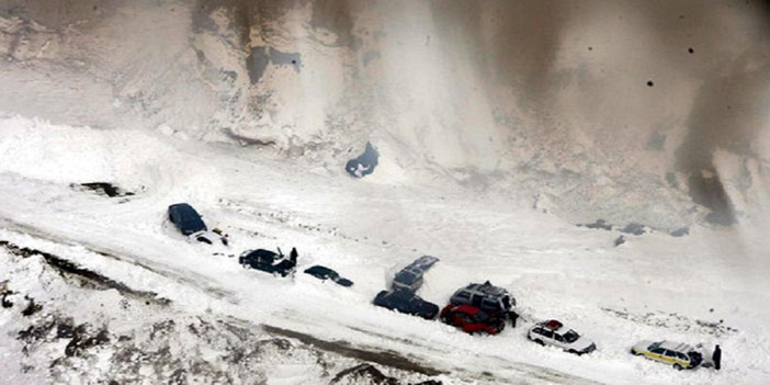 حصيلة الانهيارات الثلجية في افغانستان تتجاوز 250 قتيلا