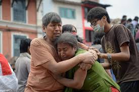 حصيلة ضحايا زلزال النيبال تصل الى 2000 قتيل.. والبلاد تستيقظ على هزة جديدة