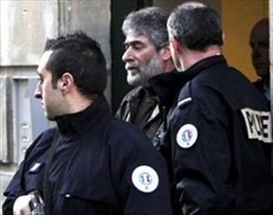 العدائية ضد العرب في #فرنسا: اطلاق النار على متجر لبيع اللحوم الحلال