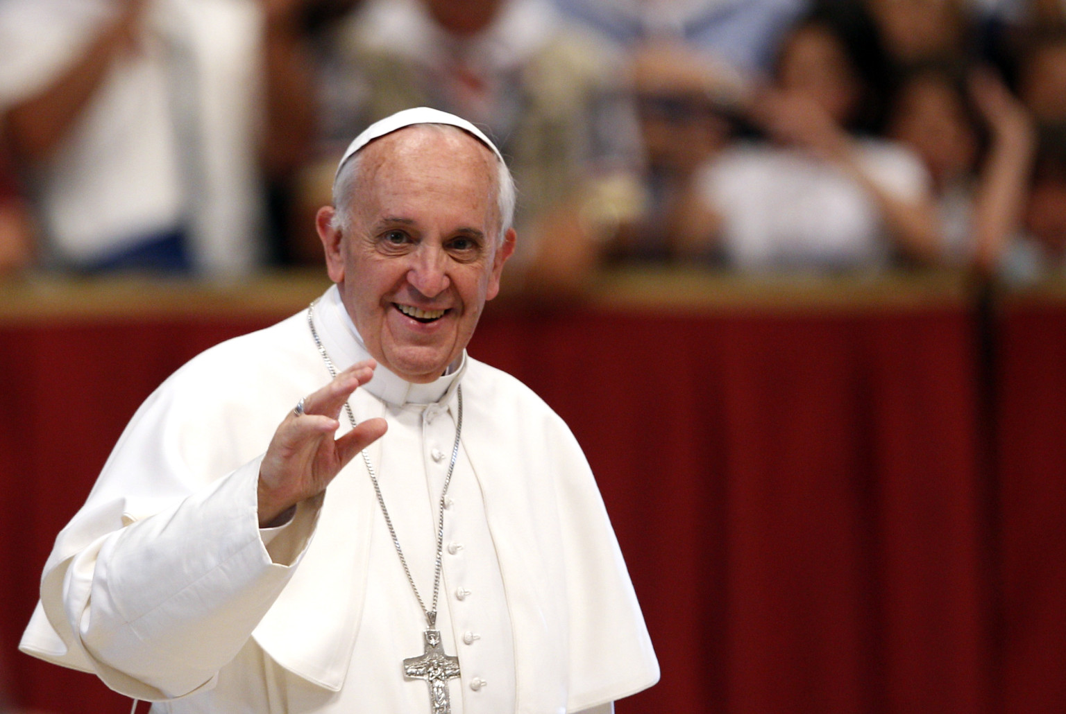 البابا فرنسيس يشعر بالصدمة والحزن بعد الاعتداء على دار للمسنين في عدن