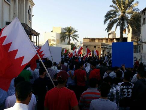 البحرين تضج بالمسيرات استنكاراً لأحكام الإعدام وللمطالبة بالإفراج عن الشيخ علي سلمان
