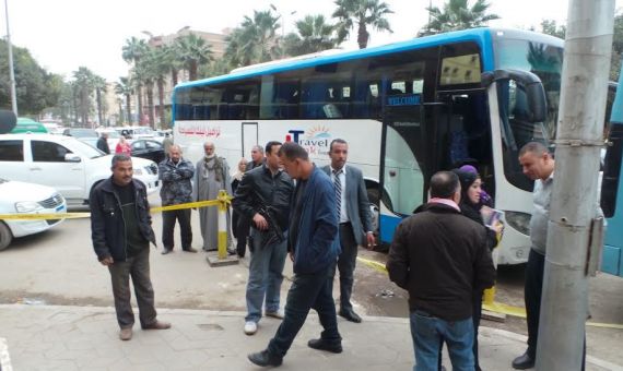 مقتل مسلح واصابة ثلاثة سياح بجروح في هجوم على فندق في الغردقة في مصر