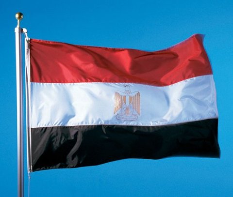 الجيش المصري :  مقتل اربعة في تحطم طائرة مصرية خلال عملية