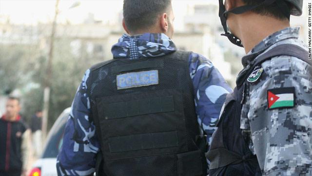 مقتل شرطيين اردنيين بعد تعرض دوريتهما لاطلاق نار في اربد