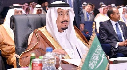 إجازة الملك السعودي في فرنسا: إغلاق شاطئ عام.. ومخالفات !