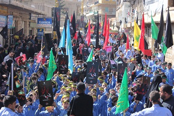 طلاب مدارس المهدي (عج) لبّوا نداء الحسين(ع)بمسيرة حاشدة
