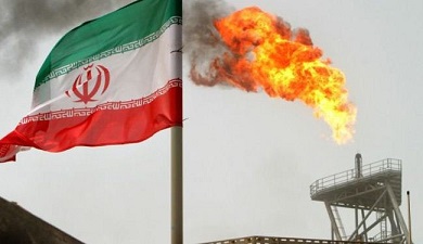إيران تهدف لزيادة إنتاج النفط 700 ألف ب/ي