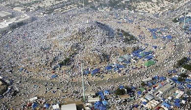 مليونا حاج يواصلون التدفق على مكة المكرمة لاداء مناسك الحج