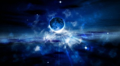 «قمر أزرق» في سماء الأرض اليوم