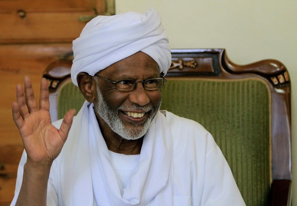 وفاة الزعيم السوداني المعارض حسن الترابي عن 84 عاما