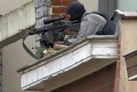 رئيس الوزراء البلجيكي: الشرطة تواصل عمليتها الأمنية في بروكسل