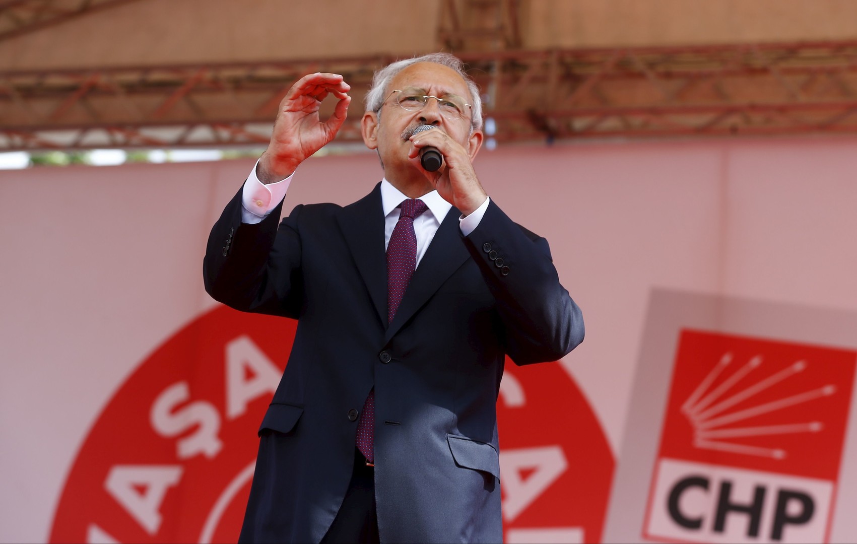 رئيس حزب الشعب الجمهوري التركي: سأستمر في وصف أردوغان بالـ