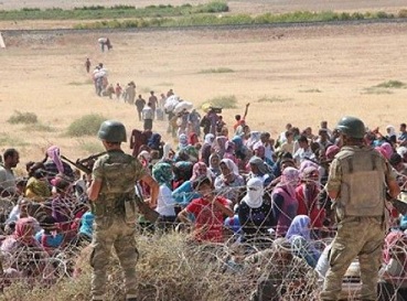 الحدود التركية ما تزال مغلقة بوجه النازحين السوريين.. وميركل تزور أنقرة
