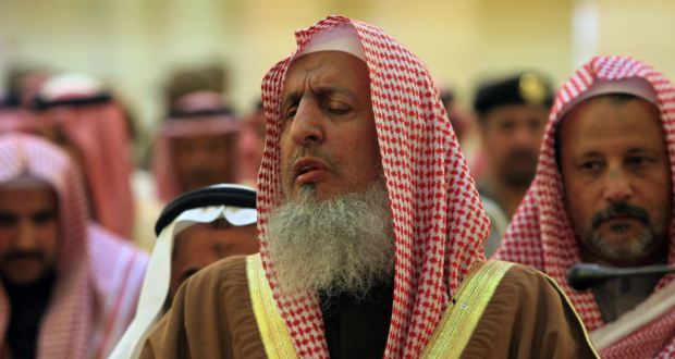 مفتي السعودية يطالب بقتل وصلب قتلة رجل الأمن الرشيدي