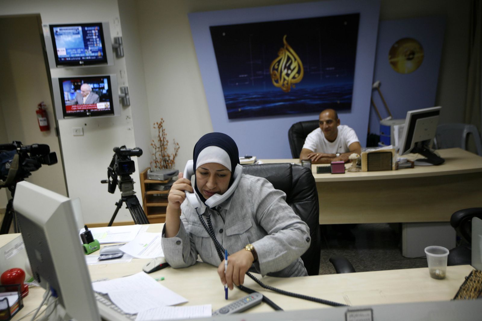 دعوات تونسية لغلق مكتب «الجزيرة»