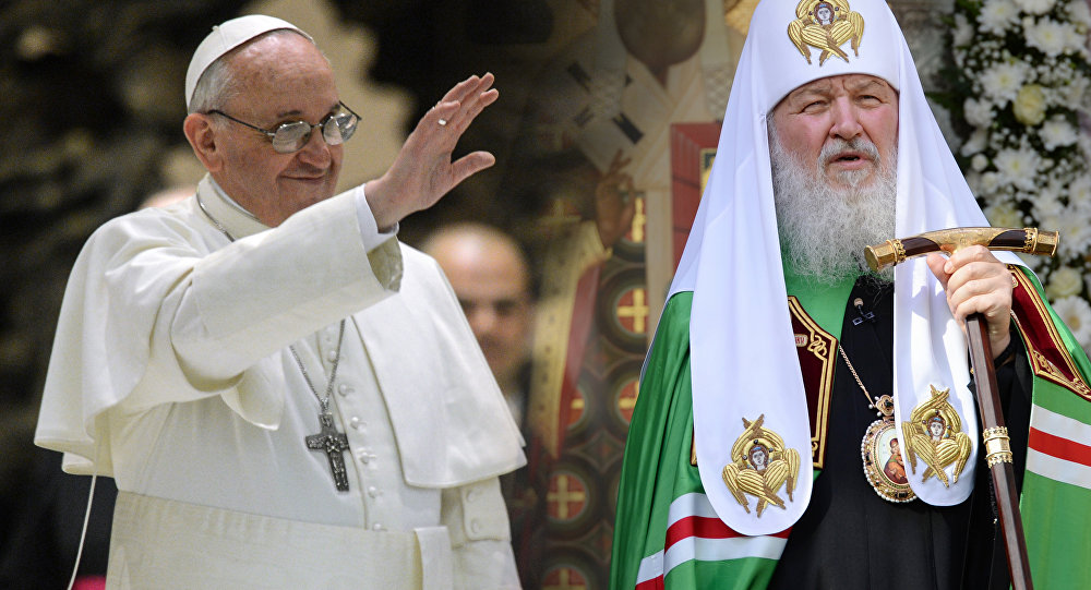 البابا فرنسيس والبطريرك كيريل يدعوان لوحدة المسيحيين وانقاذهم في الشرق