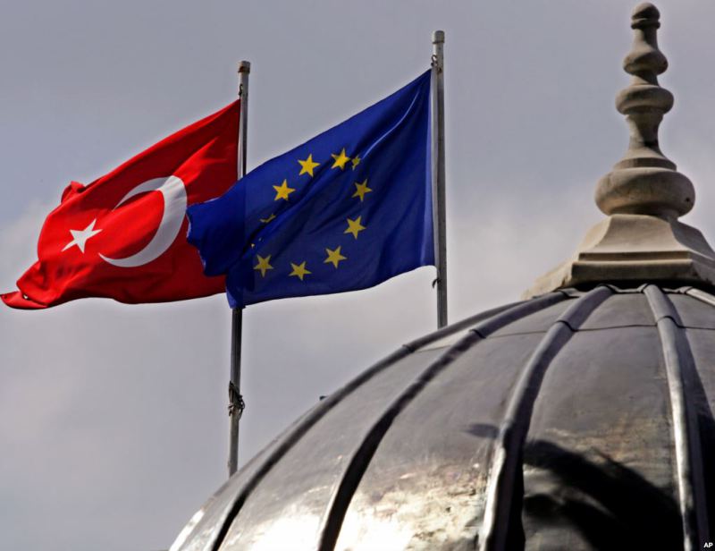 تركيا تستغل الإرباك الأوروبي .. هل يسلّم الإتحاد حدوده؟
