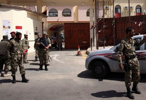 Benghazi Clashes Kill, Injure Dozens, Libyan Authorities Warn of Chaos
