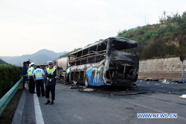 China Opens Criminal Probe over Deadly Bus Blaze
