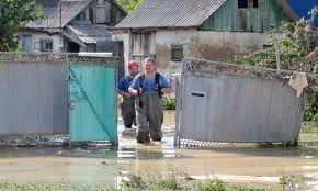 Russia Mourns Flood Victims as Toll Rises to 171
