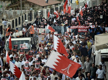 Bahraini Forces Attack Demos Trying to Retrieve Body of Slain Protester
