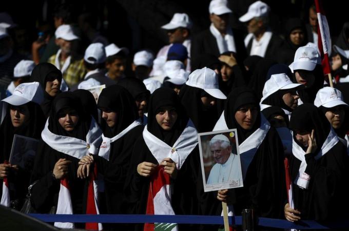 Lebanese Muslim girls joined the crowd gathering on the road leading to the presidential palace of Baabda; Sept. 15, 2012 [AFP]