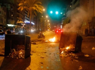 Tariq Al-Jdideh at night; Sunday 20 May, 2012