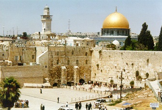 Zionist Entity Seeks Control of Al-Aqsa Mosque Courtyard