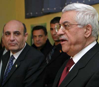 Abbas to Meet Mofaz for First Time in Years