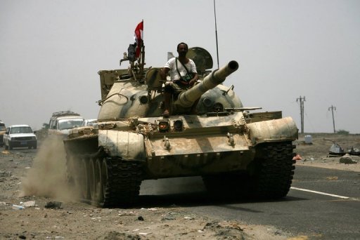 Qaeda Withdraws Third Yemeni Bastion, Army Enters City
