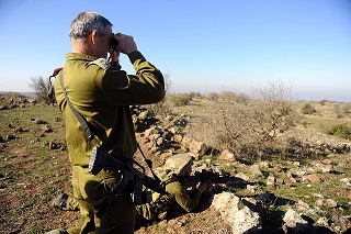 Israeli Occupation Fires Warning Shots into Syria
