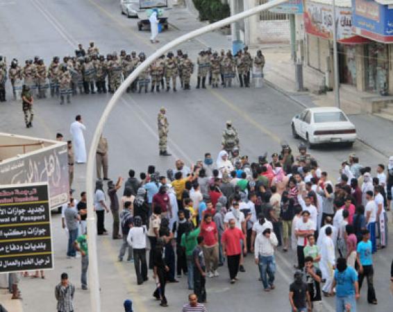 One Martyr by Saudi Forces, Protestors Rally in Riyadh
