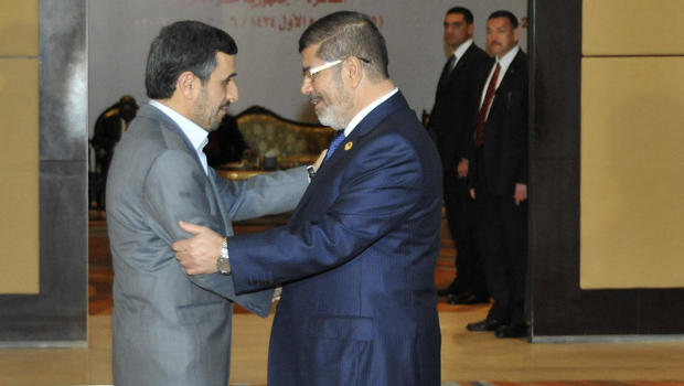 Ahmadinejad: Iran, Egypt Can Form Strong Front, Counter Arrogant Powers
