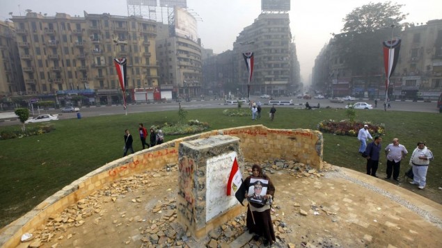 Vandals Damage Memorial to Protesters in Cairo