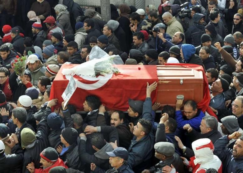 Thousands of Tunisians Gather for Opposition Leader Funeral