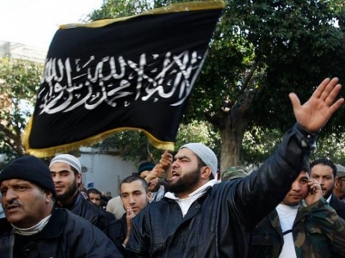 Salafists Clash with Police in Tunis