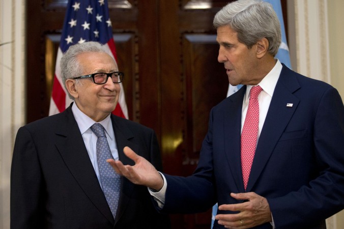 Kerry, Brahimi Call for ’Urgent’ Syrian Peace Talks